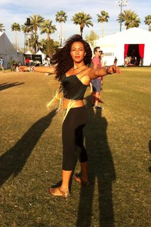Rosalyn Gold-Onwude feet photo 15