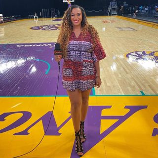 Rosalyn Gold-Onwude feet photo 4