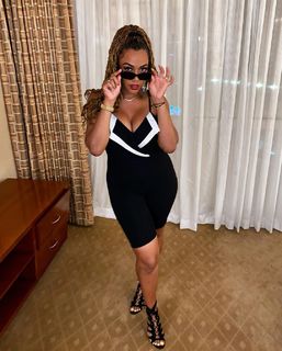 Rosalyn Gold-Onwude feet photo 1