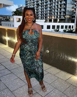 Rosalyn Gold-Onwude feet photo 3