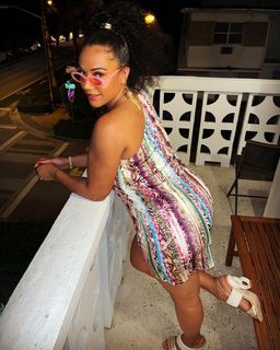 Rosalyn Gold-Onwude feet photo 12