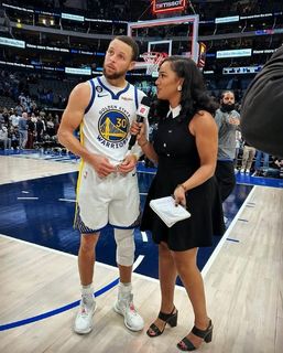 Rosalyn Gold-Onwude feet photo 6