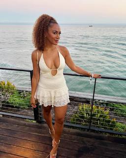 Rosalyn Gold-Onwude feet photo 13