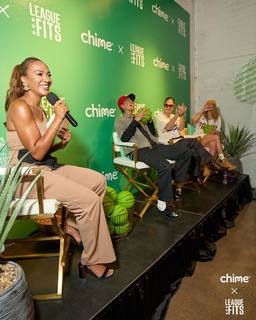 Rosalyn Gold-Onwude feet photo 1