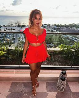 Rosalyn Gold-Onwude feet photo 13