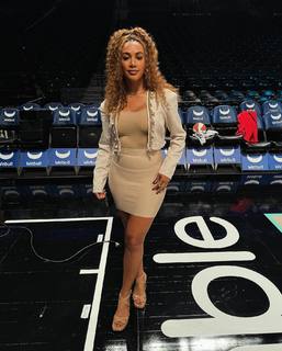 Rosalyn Gold-Onwude feet photo 4