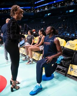 Rosalyn Gold-Onwude feet photo 17