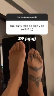 Rosalía feet photo thumbnail