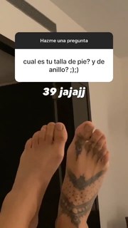 Rosalía feet photo thumbnail