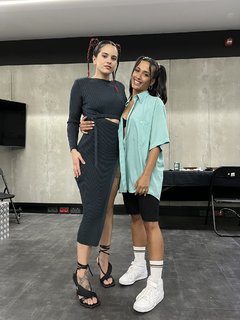 Rosalía feet photo thumbnail