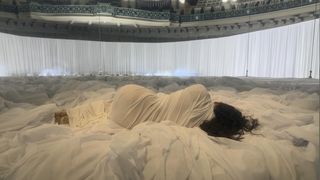 Rosalía feet photo thumbnail