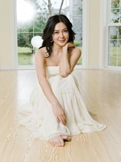 Rosamund Kwan feet photo 5