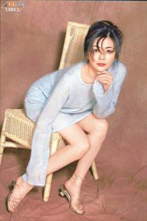 Rosamund Kwan feet photo 17