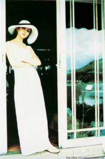 Rosamund Kwan feet photo 7