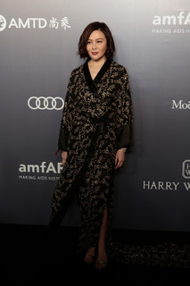Rosamund Kwan feet photo 18