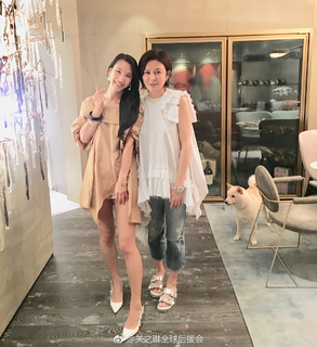 Rosamund Kwan feet photo 6