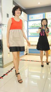 Rosamund Kwan feet photo 18