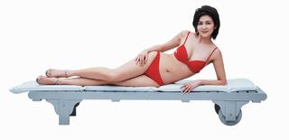 Rosamund Kwan feet photo 9