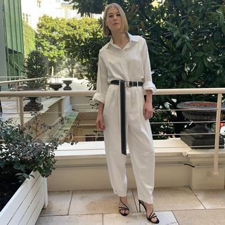 Rosamund Pike feet photo 3