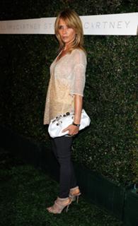 Rosanna Arquette feet photo thumbnail