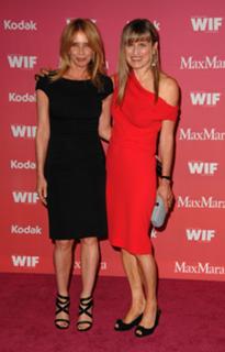 Rosanna Arquette feet photo thumbnail