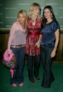 Rosanna Arquette feet photo thumbnail