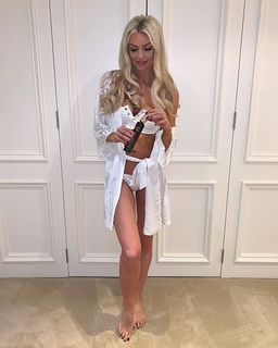 Rosanna Davison feet photo 1