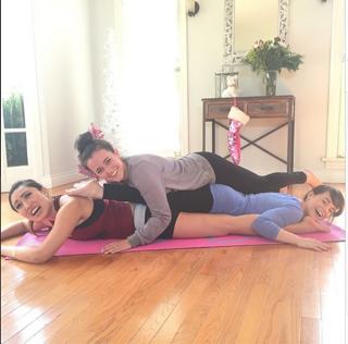 Rosanna Pansino feet photo thumbnail