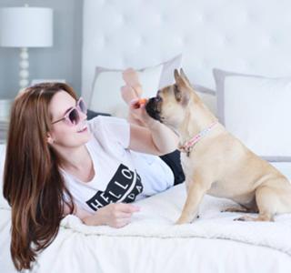 Rosanna Pansino feet photo thumbnail