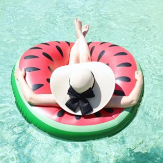Rosanna Pansino feet photo thumbnail
