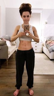 Rosanna Pansino feet photo thumbnail