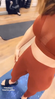 Rosanna Pansino feet photo thumbnail