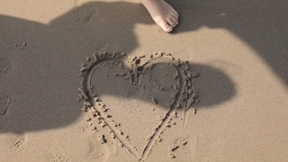 Rosanna Pansino feet photo thumbnail