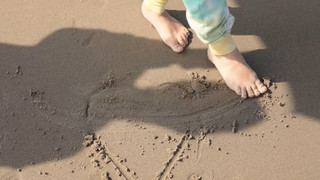 Rosanna Pansino feet photo thumbnail