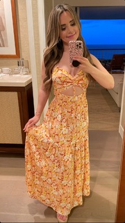 Rosanna Pansino feet photo thumbnail
