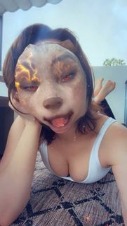 Rosanna Pansino feet photo thumbnail