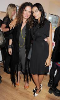 Rosario Dawson feet photo thumbnail