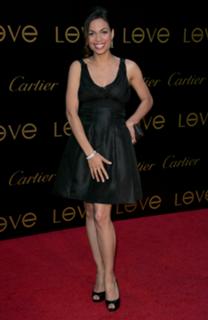 Rosario Dawson feet photo thumbnail