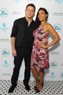Rosario Dawson feet photo thumbnail