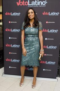 Rosario Dawson feet photo thumbnail