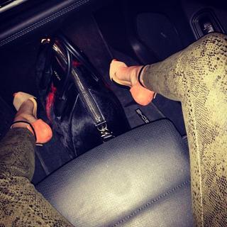 Rose Bertram feet photo thumbnail
