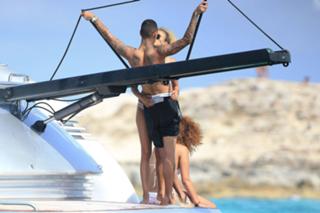 Rose Bertram feet photo thumbnail