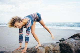 Rose Bertram feet photo thumbnail