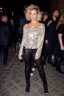 Rose Bertram feet photo thumbnail