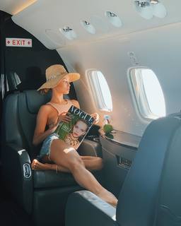 Rose Bertram feet photo thumbnail