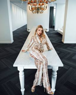 Rose Bertram feet photo thumbnail