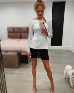 Rose Bertram feet photo thumbnail