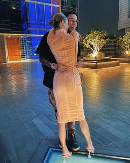 Rose Bertram feet photo thumbnail