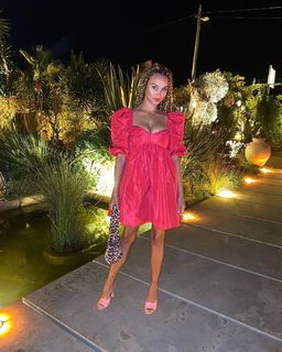 Rose Bertram feet photo thumbnail