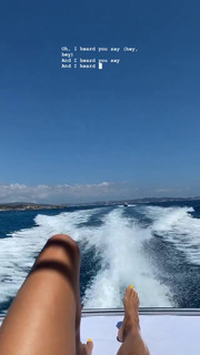 Rose Bertram feet photo thumbnail